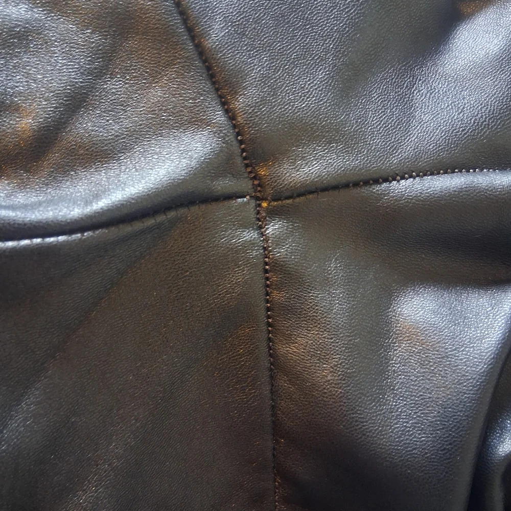 ATHLETA Black Faux Leather Pull On Chic Pants  Leggings Sz Large